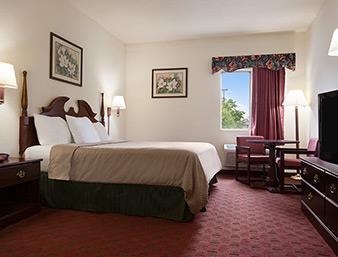 Super 8 By Wyndham Aurora/naperville Area Aurora